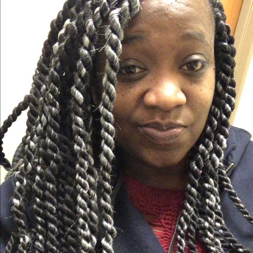 Meet your Posher, Janeca